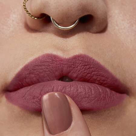 Ruj rezistent Power Stay Precise, Main Character Mauve, 1.2 g, Avon 742940