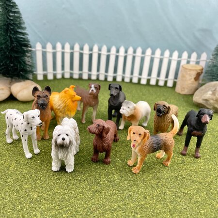 Set figurine pictate manual, Caini, 3 ani+, 11 bucati, Safari Ltd 743890