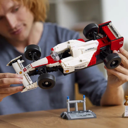 McLaren MP4/4 si Ayrton Senna, 18 ani+, 10330, Lego Icons 750581