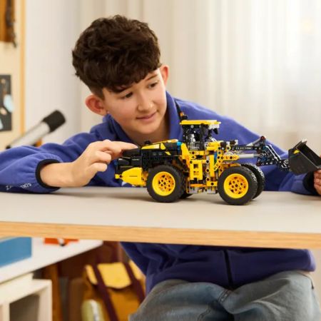 Incarcator frontal Volvo L120 Electric, 9 ani+, 42209, Lego Technic 750611