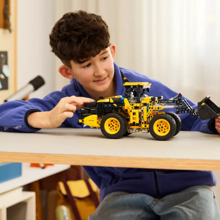 Incarcator frontal Volvo L120 Electric, 9 ani+, 42209, Lego Technic 750611