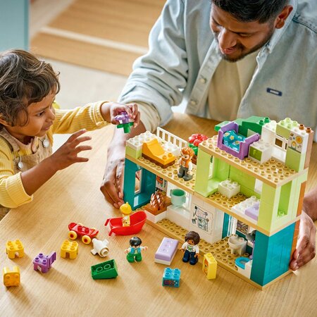 Casa moderna de familie 3 in 1, cu figurine, 2 ani+, 10470, Lego Duplo 751475