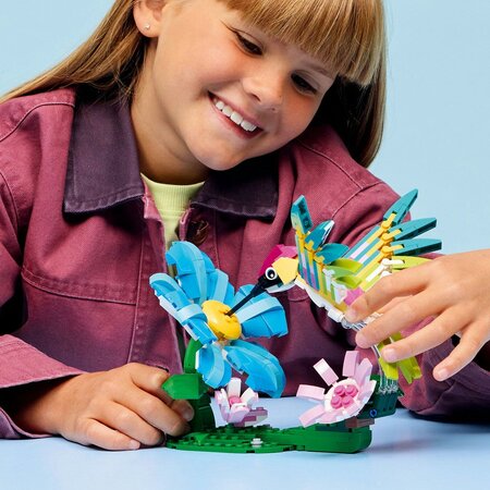 Animale salbatice, Colibri colorat, 8 ani+, 31384, 312 piese, Lego Creator 3in1 752610