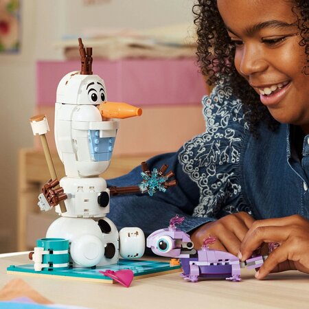 Distractie la picnic cu Olaf si Bruni, 7 ani+, 43287, 478 piese, Lego Disney 752820