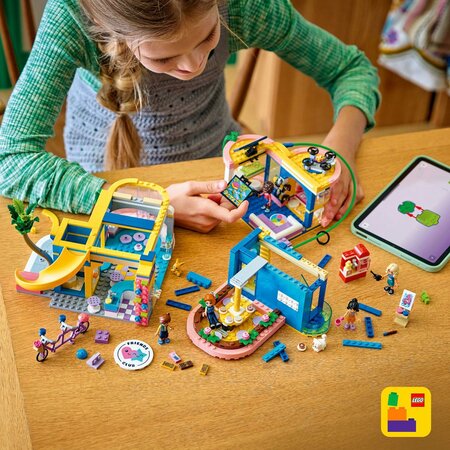Clubul prietenilor din orasul Heartlake, 8 ani+, 42689, 794 piese, Lego Friends 754297
