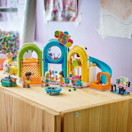 Loc de joaca la interior, 7 ani+, 42686, 668 piese, Lego Friends 754349