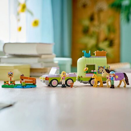 Remorca pentru cal si manz, 7 ani+, 42695, 279 piese, Lego Friends 754519