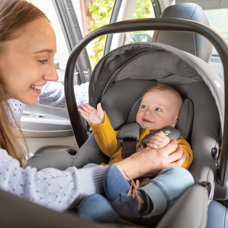 Scoica auto cu tetiera reglabila i-Snug 2, 40–75 cm, Raven, Joie 757426