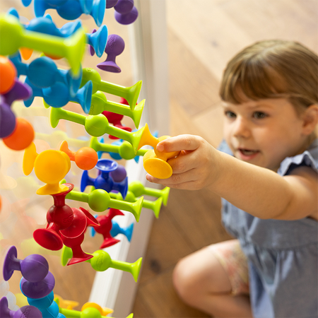 Set de constructie cu 22 de piese cu ventuze Squigz Starter, 3 ani+, Fat Brain 769592