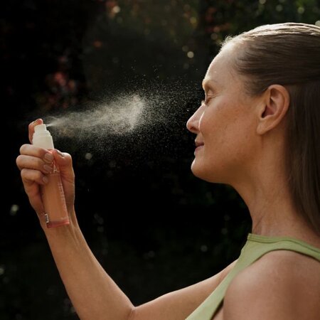 Spray pentru fata 2 in 1 cu SPF50 Peptide Fix, 75 ml, Nip+Fab 771399