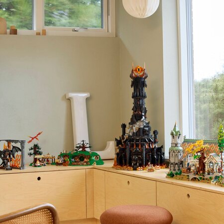 Stapanul inelelor: Diorama pentru biblioteca cu un Balrog, 18 ani+, 10367, 1201 piese, Lego Icons 781727
