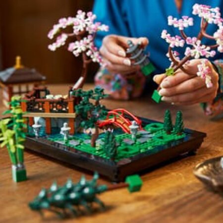 Gradina serena, 18 ani+, 1363 piese, Lego Icons 781770
