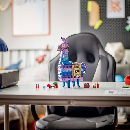 Lama de aprovizionare Supply Llama, 77071, 12 ani +, 691 piese, Lego Fortnite 782021