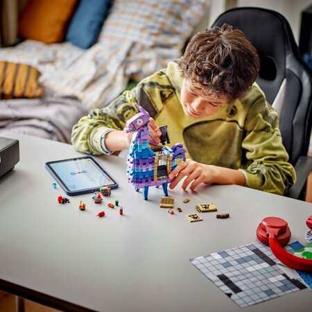 Lama de aprovizionare Supply Llama, 77071, 12 ani +, 691 piese, Lego Fortnite 782016