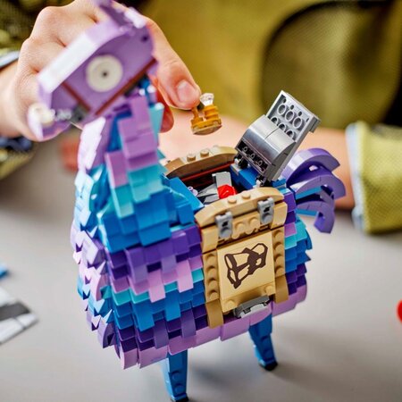 Lama de aprovizionare Supply Llama, 77071, 12 ani +, 691 piese, Lego Fortnite 782017