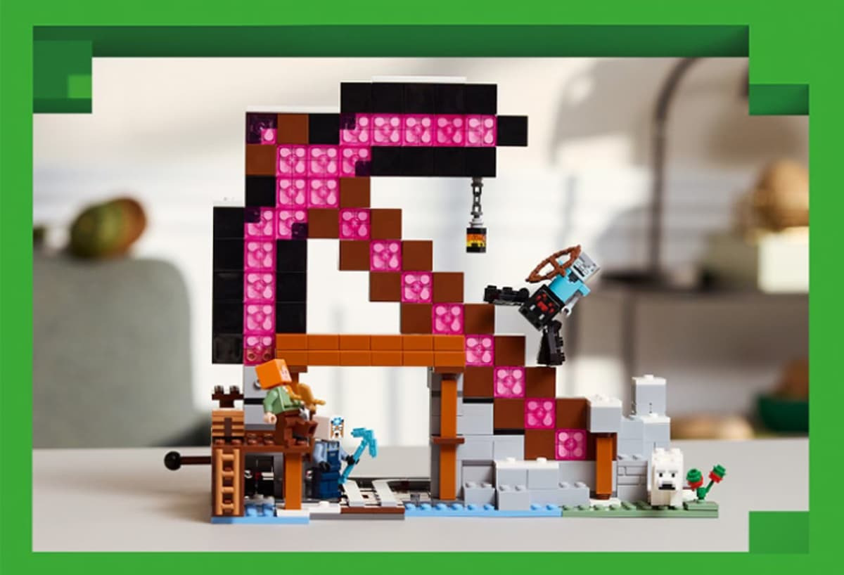 LEGO Minecraft tarnacop de etalare