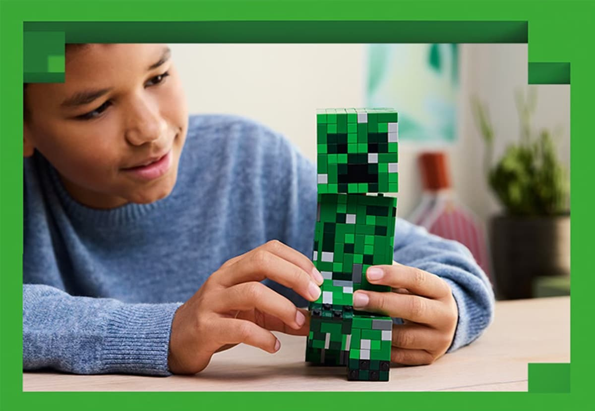 LEGO Minecraft Creeper pentru joaca si etalare