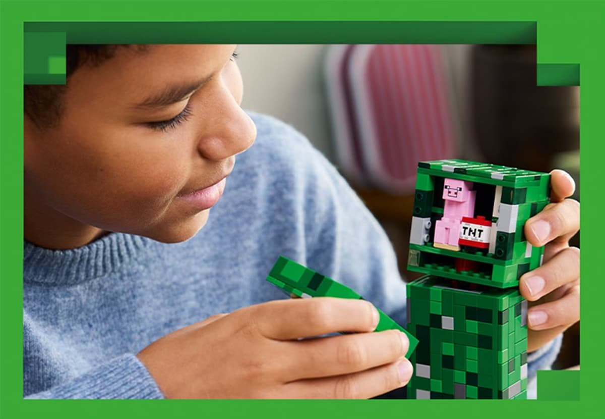 LEGO Minecraft Creeper surpriza ascunsa TNT