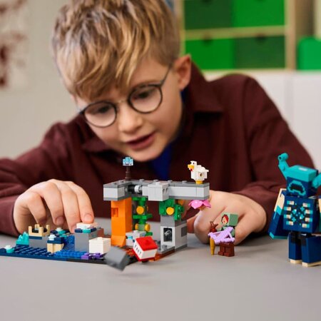 Intalnirea cu Temnicerul, 7 ani+, 21274, 238 piese, Lego Minecraft 782570