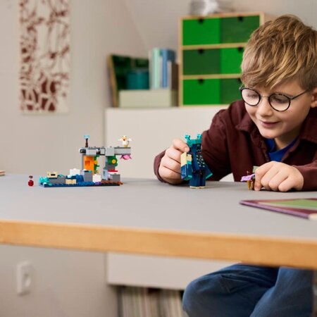Intalnirea cu Temnicerul, 7 ani+, 21274, 238 piese, Lego Minecraft 782571