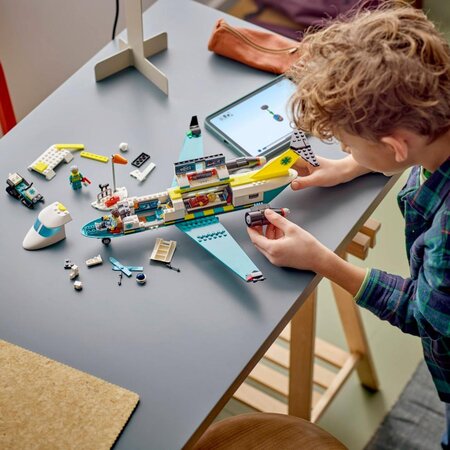 Avion-ambulanta pentru urgente, 6 ani+, 60465, 403 piese, Lego City 782651