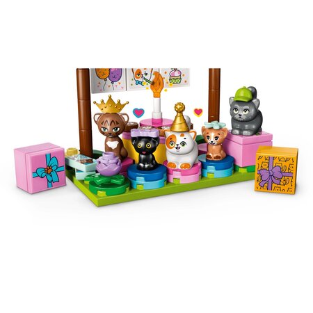 Petrecere de ziua de nastere a pisicii si casuta din copac Friends, 6 ani+, 42666, 321 piese, Lego 783480