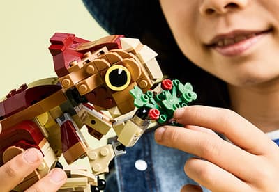 LEGO Jurassic World planta cu flori construibila