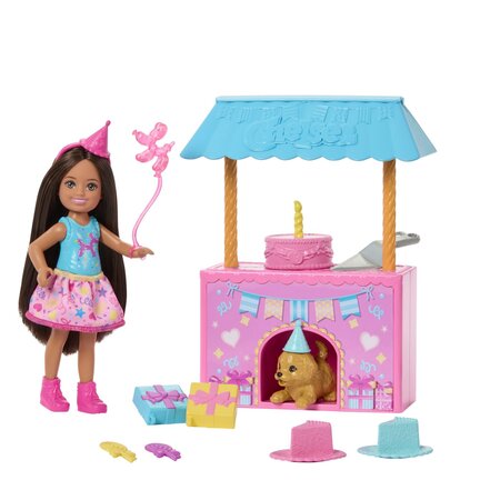 Papusa Barbie Family and Friends, Clubul lui Chelsea zi de nastere, 3 ani+, Mattel 784194