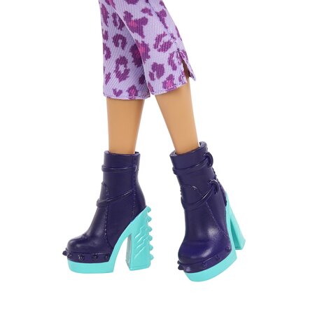 Papusa cu accesorii, Clawdeen Wolf si catelul Crescent, 4 ani+, Monster High 784972