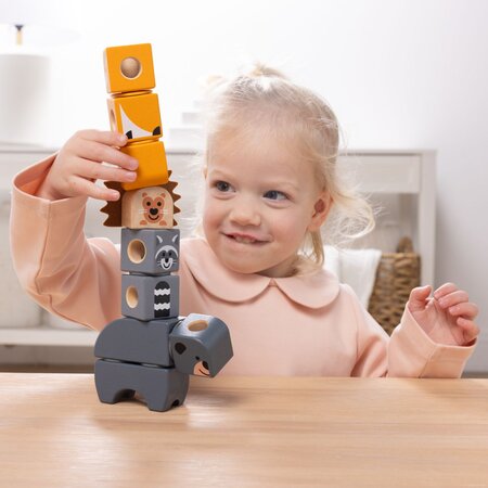 Set de constructie din lemn, Prietenii Padurii, +2 ani, 16 piese, Melissa & Doug 785492