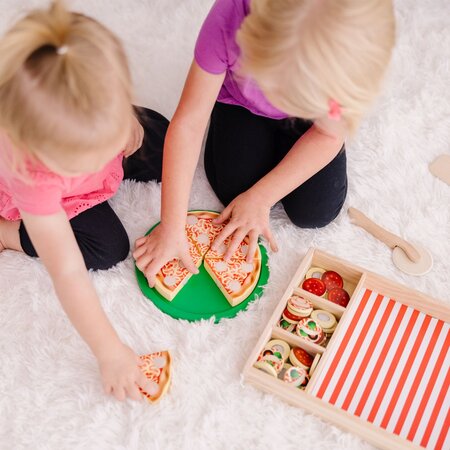 Set de joaca din lemn, Petrecere cu Pizza, + 3 ani, 6074863, Melissa & Doug 785694
