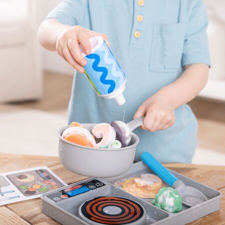 Set de joaca pentru gatit cu schimbarea culorii, Water Wow, +3 ani, 19 piese, Melissa & Doug 785877