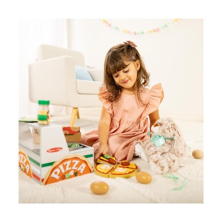 Set de joaca din lemn, Masa de facut pizza, +3 ani, 41 piese, Melissa and Doug 785943