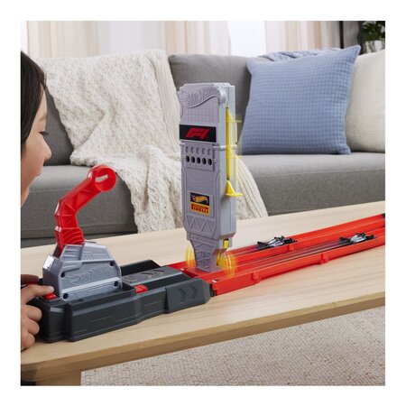 Circuit de curse Grid Start Formula 1 cu 2 masinute incluse, 3 ani+, Hot Wheels 787009