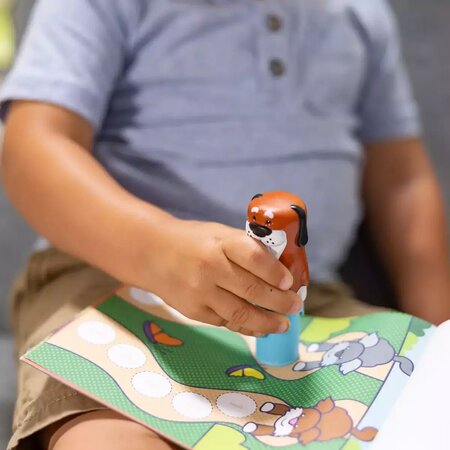 Set de joaca cu autocolante si stampila, Catelus, 3 ani+, Melissa and Doug 794717