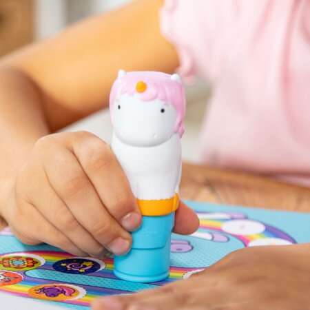 Set de joaca cu autocolante si stampila reincarcabila, Unicorn, 3 ani+, Melissa and Doug 794758