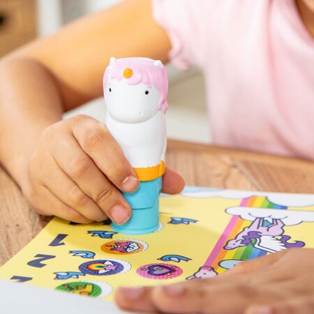 Set de joaca cu autocolante si stampila reincarcabila, Unicorn, 3 ani+, Melissa and Doug 794759