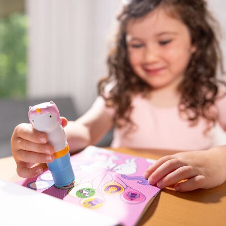 Set de joaca cu autocolante si stampila reincarcabila, Unicorn, 3 ani+, Melissa and Doug 794757