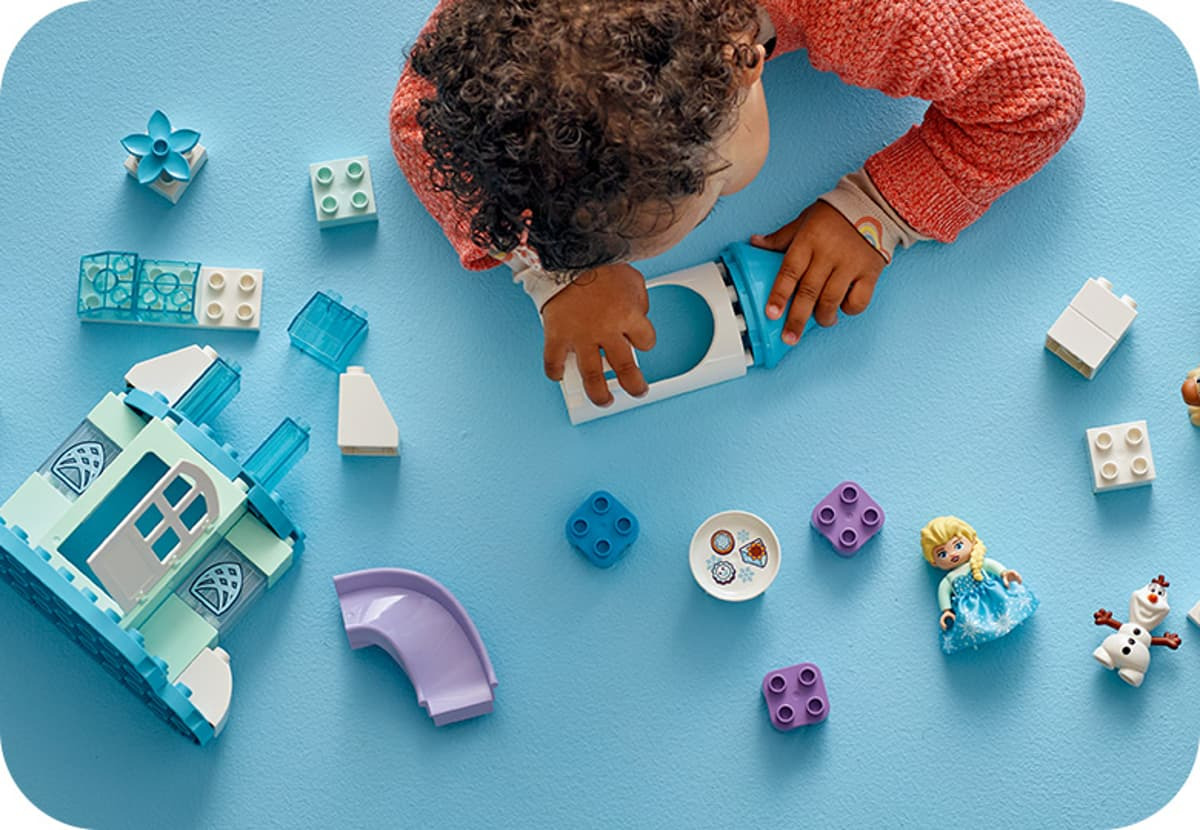 LEGO DUPLO Disney castel Elsa vazut de sus