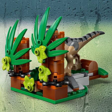 Evadare off-road din calea unui Velociraptor, 6 ani+, 76972, 285 piese, Lego Jurassic World 795016