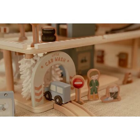 Parcare din lemn FSC cu accesorii, 3 ani+, Little Dutch 809179