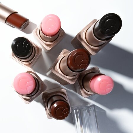 Ulei de buze tip balsam Bare Glow, 020 Warm Mahogany, 3 g, Catrice 810068