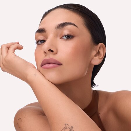 Creion pentru conturul buzelor BlurReal Lip Shaper, 020 Snatched, 0.8 g, Catrice 810164