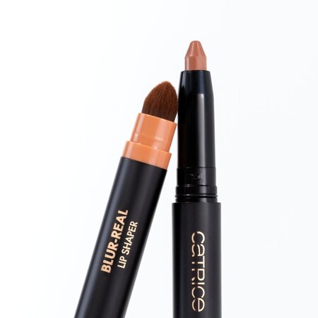 Creion pentru conturul buzelor BlurReal Lip Shaper, 030 Defined, 0.8 g, Catrice 810177