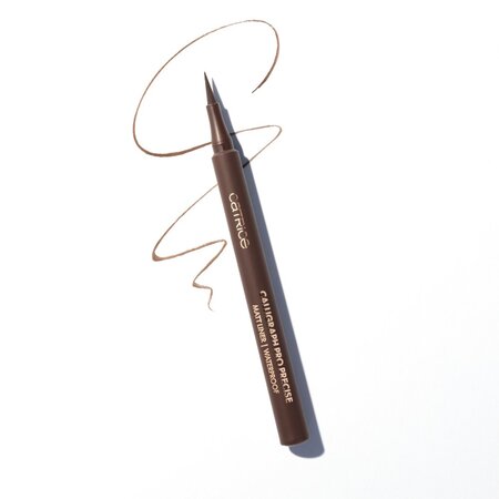 Tus de ochi rezistent la apa Calligraph Pro Precise Matt, 020 Espresso Brown, 1 ml, Catrice 810191