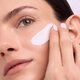 Primer pentru fata cu  SPF 25 Flawless Fusion DualPhase, 010 Smooth Radiance, 20 ml, Catrice 810580