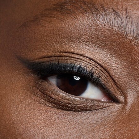 Creion de ochi Velvet Glide Matte, 010 Black Stone, 1.4 g, Catrice 811004