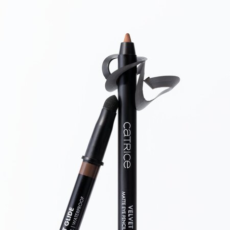 Creion de ochi Velvet Glide Matte, 020 Hazel Edge, 1.4 g, Catrice 811030