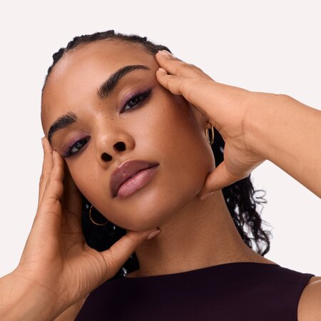 Creion de ochi Velvet Glide Matte, 040 Plum Line, 1.4 g, Catrice 811040