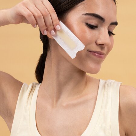 Benzi depilatoare faciale hipoalergenice pentru piele sensibila, Extract de ovaz, 12 bucati + 2 servetele, Body Natur 812886